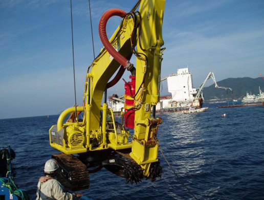 水中バックホウの基礎工事　岩盤切削